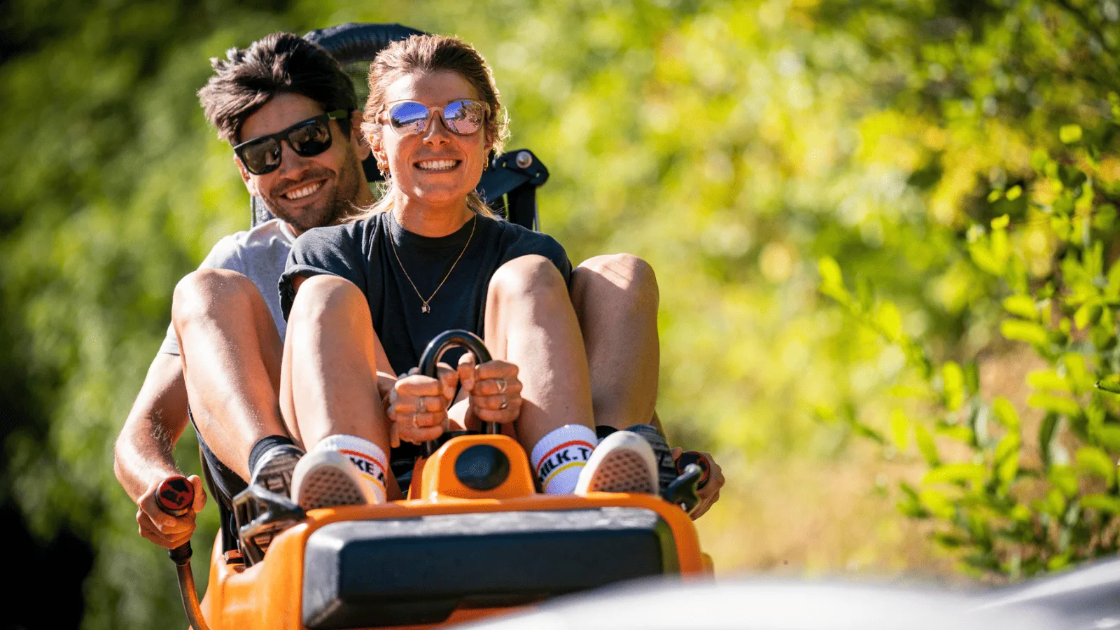 Couple luge sur rails