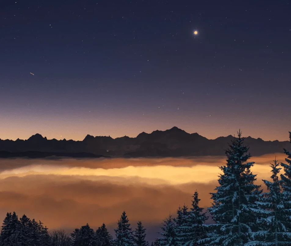 Mont Blanc view in front of Le Pailly