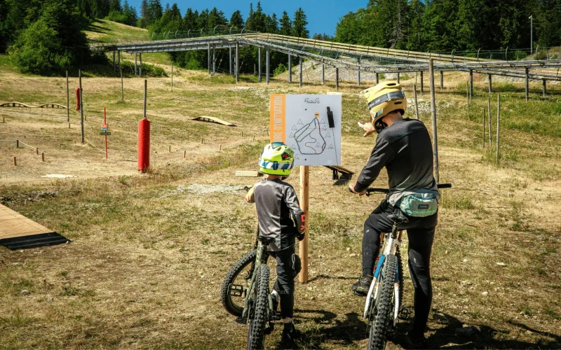 Fahrrad und Mountainbike