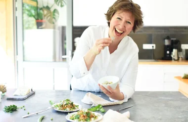 La cheffe Eloise Monzies et le risotto au Bleu de Gex