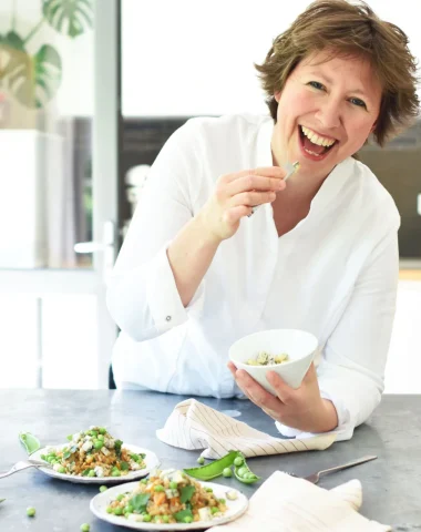 La cheffe Eloise Monzies et le risotto au Bleu de Gex
