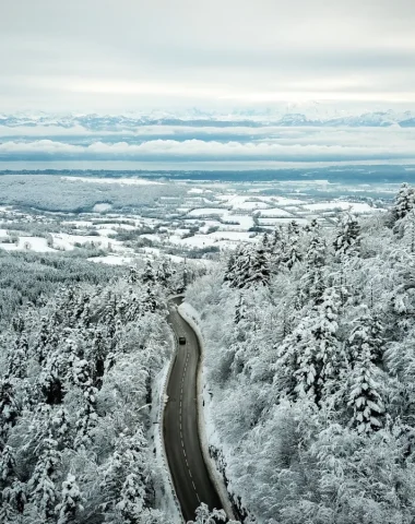 Venir par la route