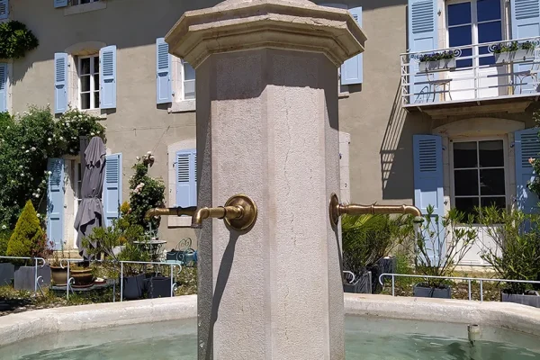 Fontaine du Chêlatard