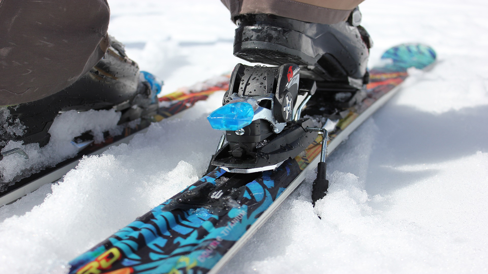 Location matériel de ski, snowboard et raquettes